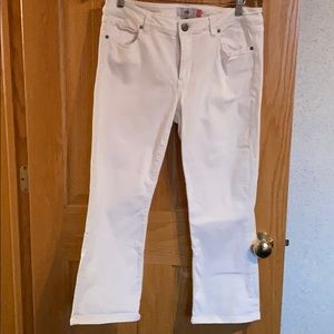 Cabi Kick It Crop in white